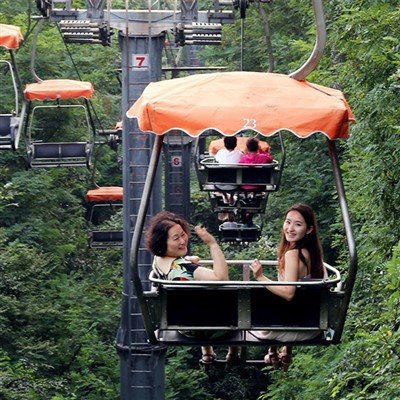 Telecabină pentru vizitarea obiectivelor turistice